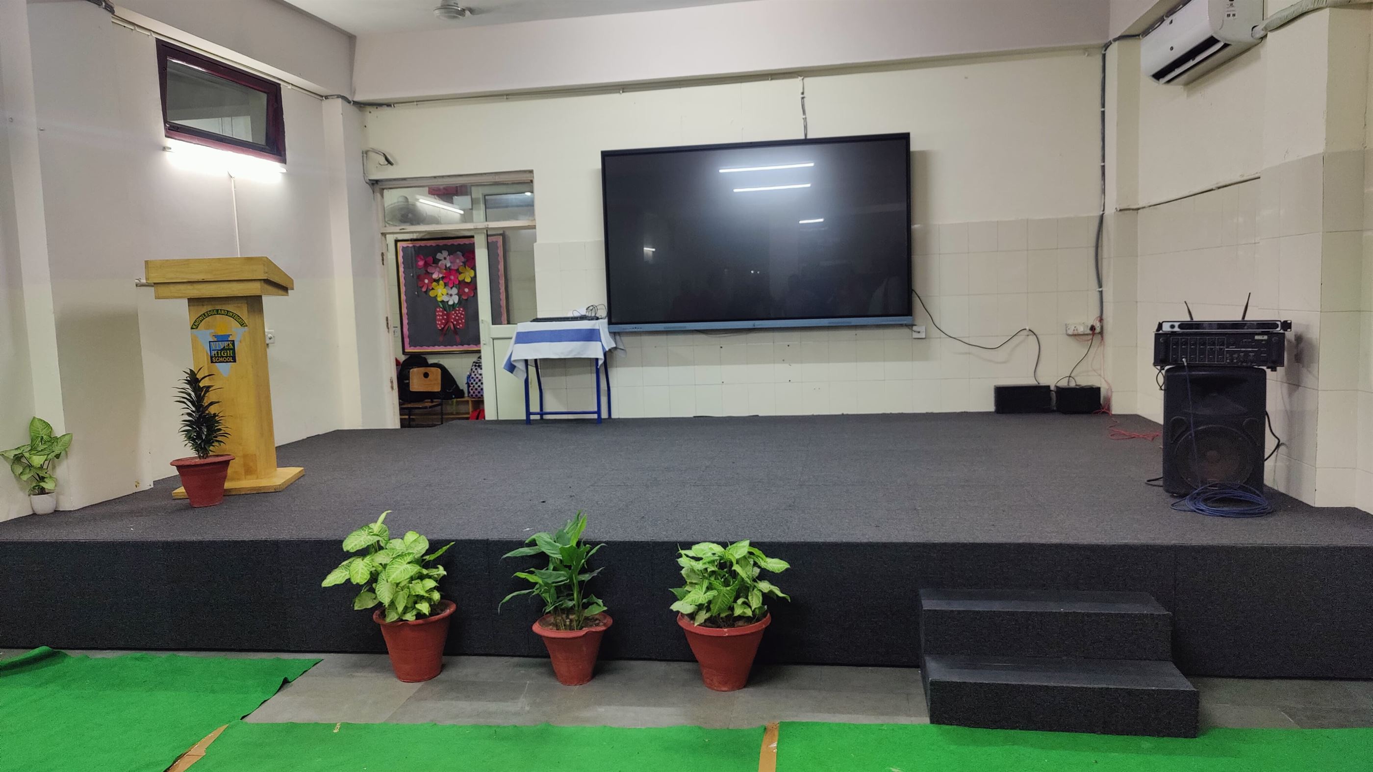 Home Page [www.vivekhighschool.in]